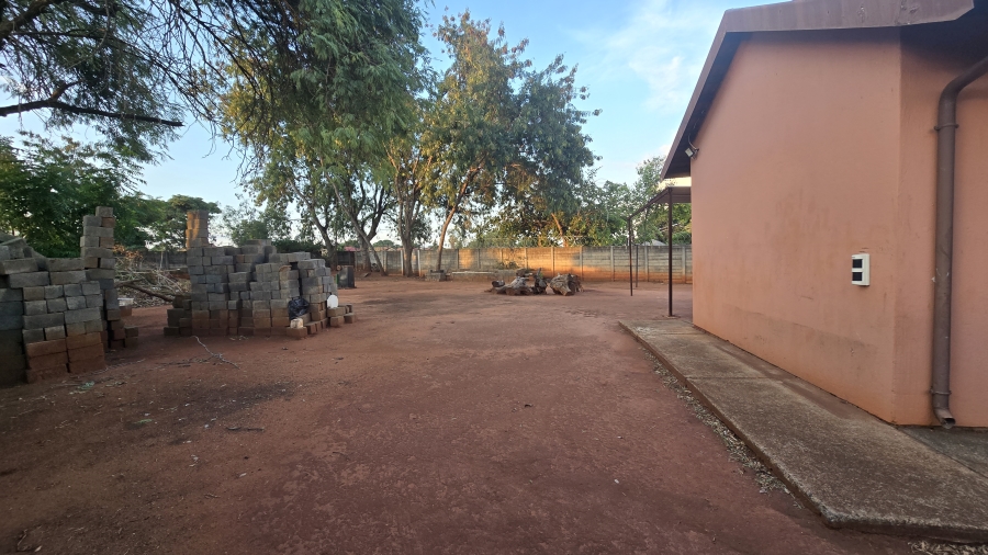 3 Bedroom Property for Sale in Geelhoutpark North West